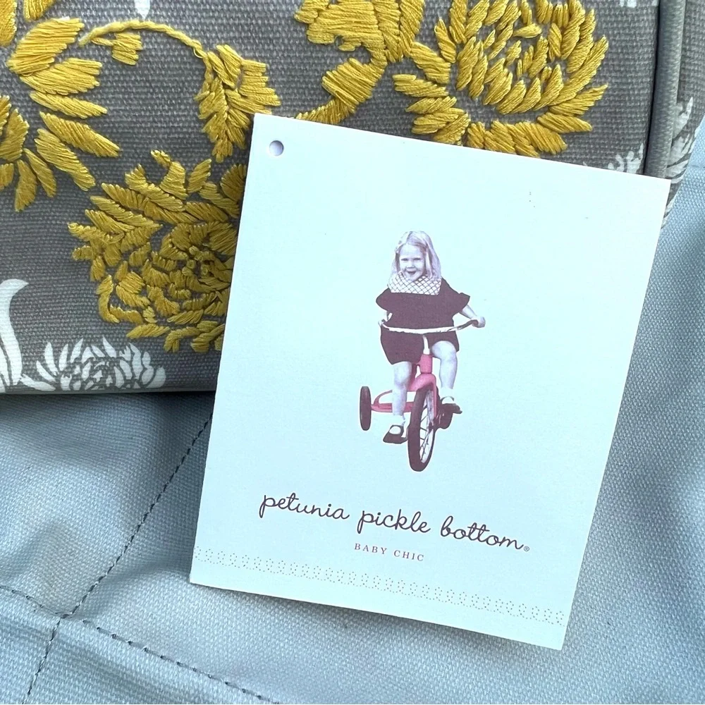 Petunia Pickle Bottom Cross Town Clutch Diaper Bag, NWOT